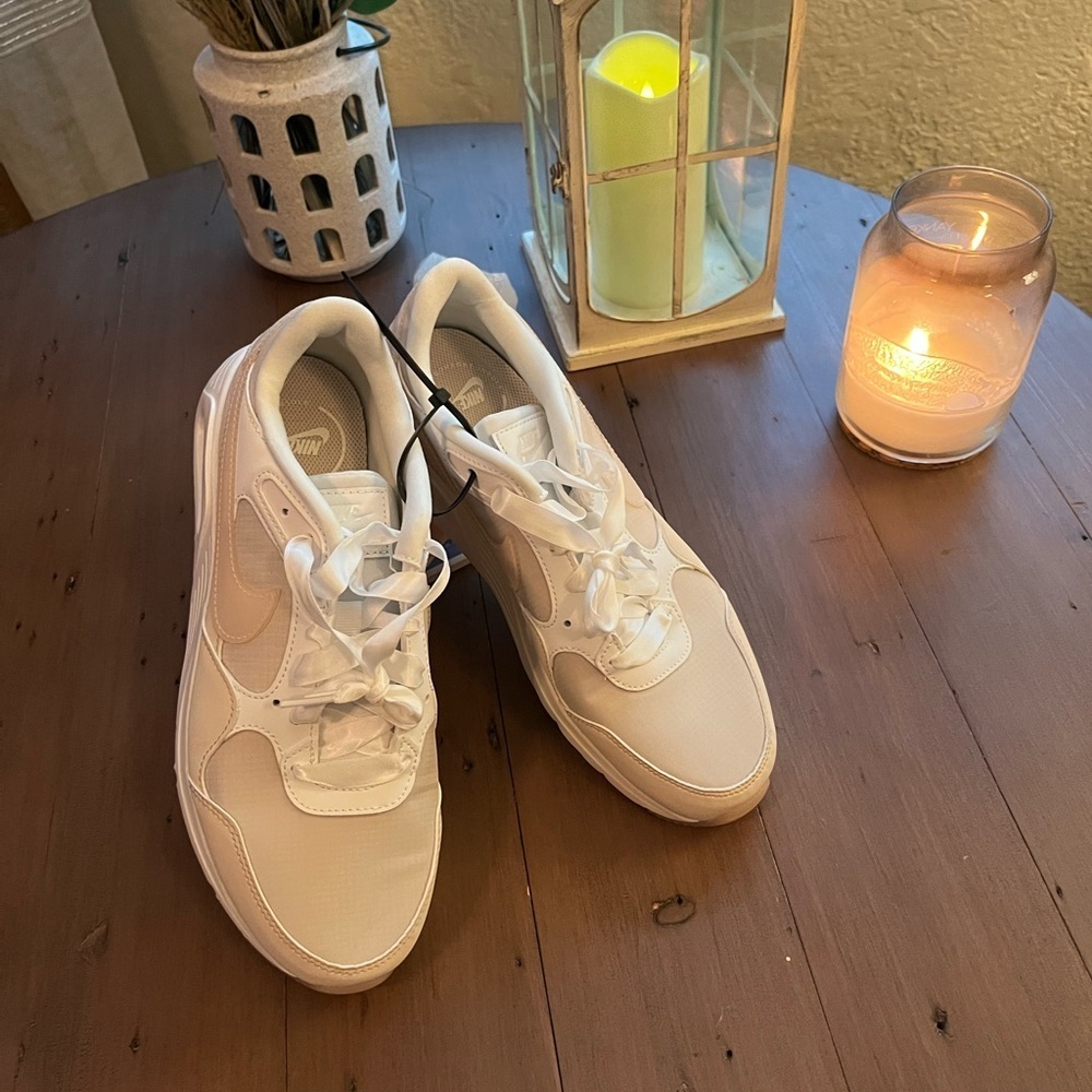 Nike White and Pink Casual Sneakers​